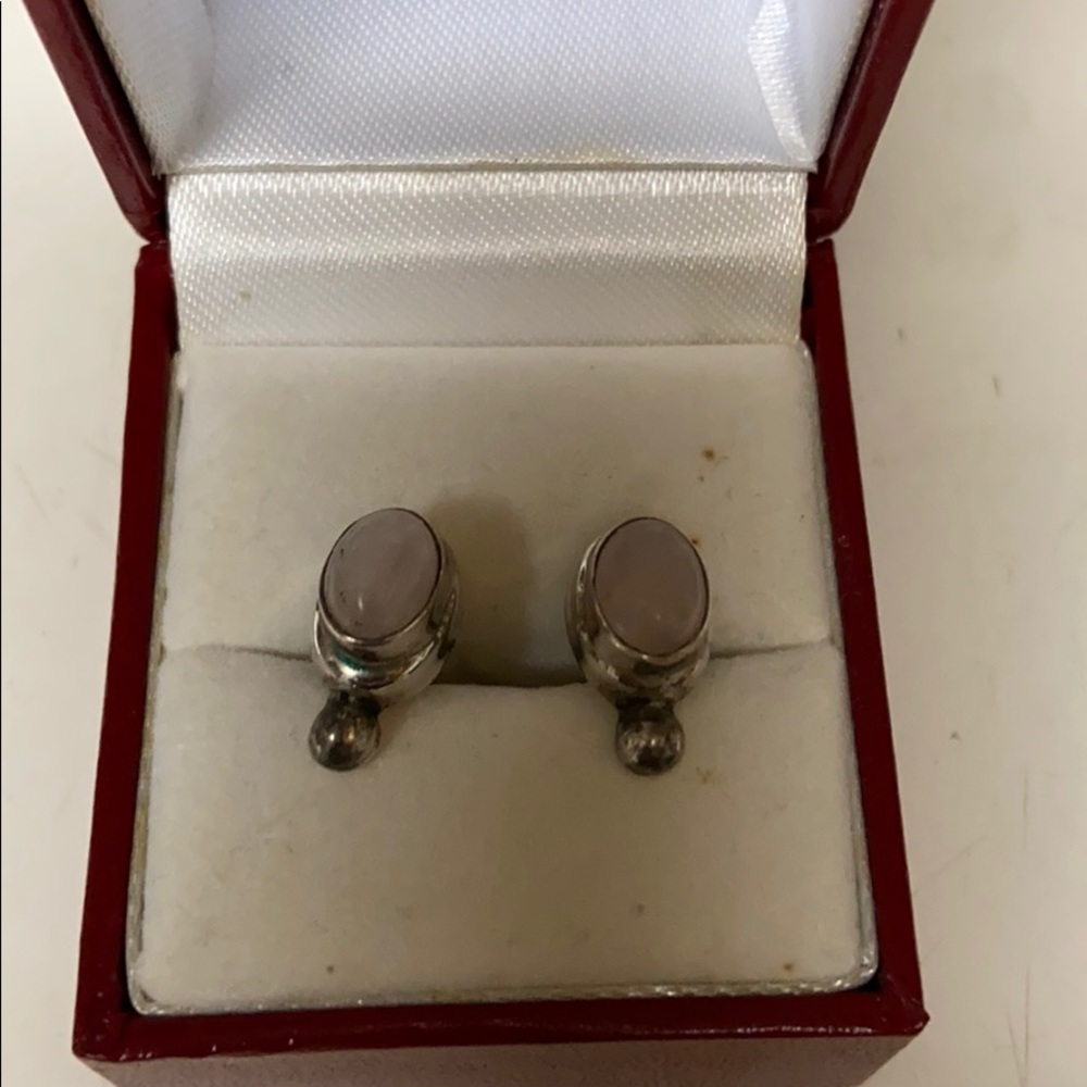 Silver pink quartz earrings